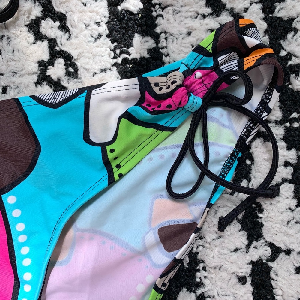 Body Glove colourful bikini set - Picture 5 of 12